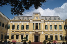 Thu hồi quyết định tuyển dụng công chức không qua thi tuyển ở Hải Phòng